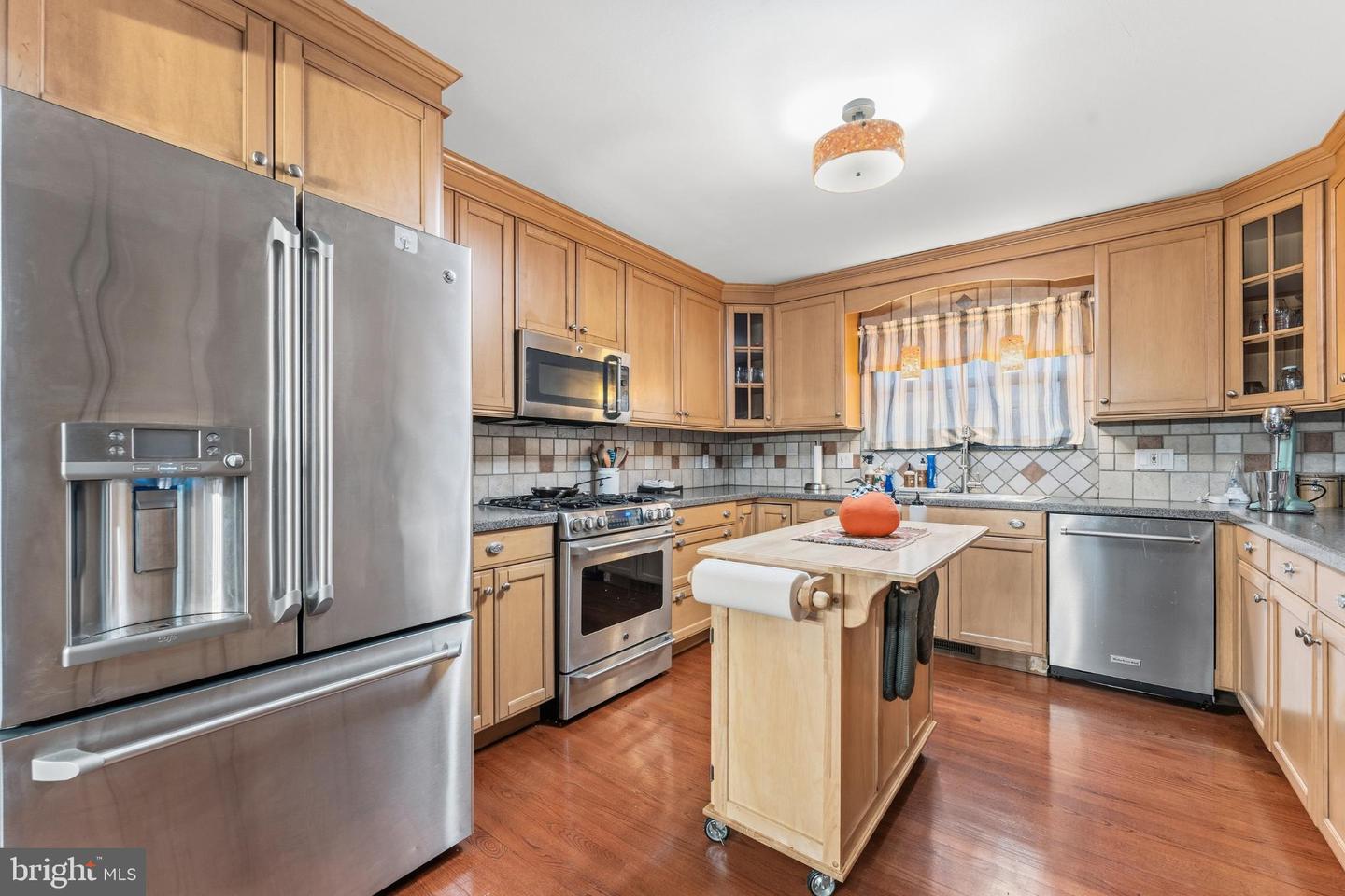 Robbinsville, New Jersey, 08691, United States, 4 Bedrooms Bedrooms, ,2 BathroomsBathrooms,Residential,For Sale,1990935