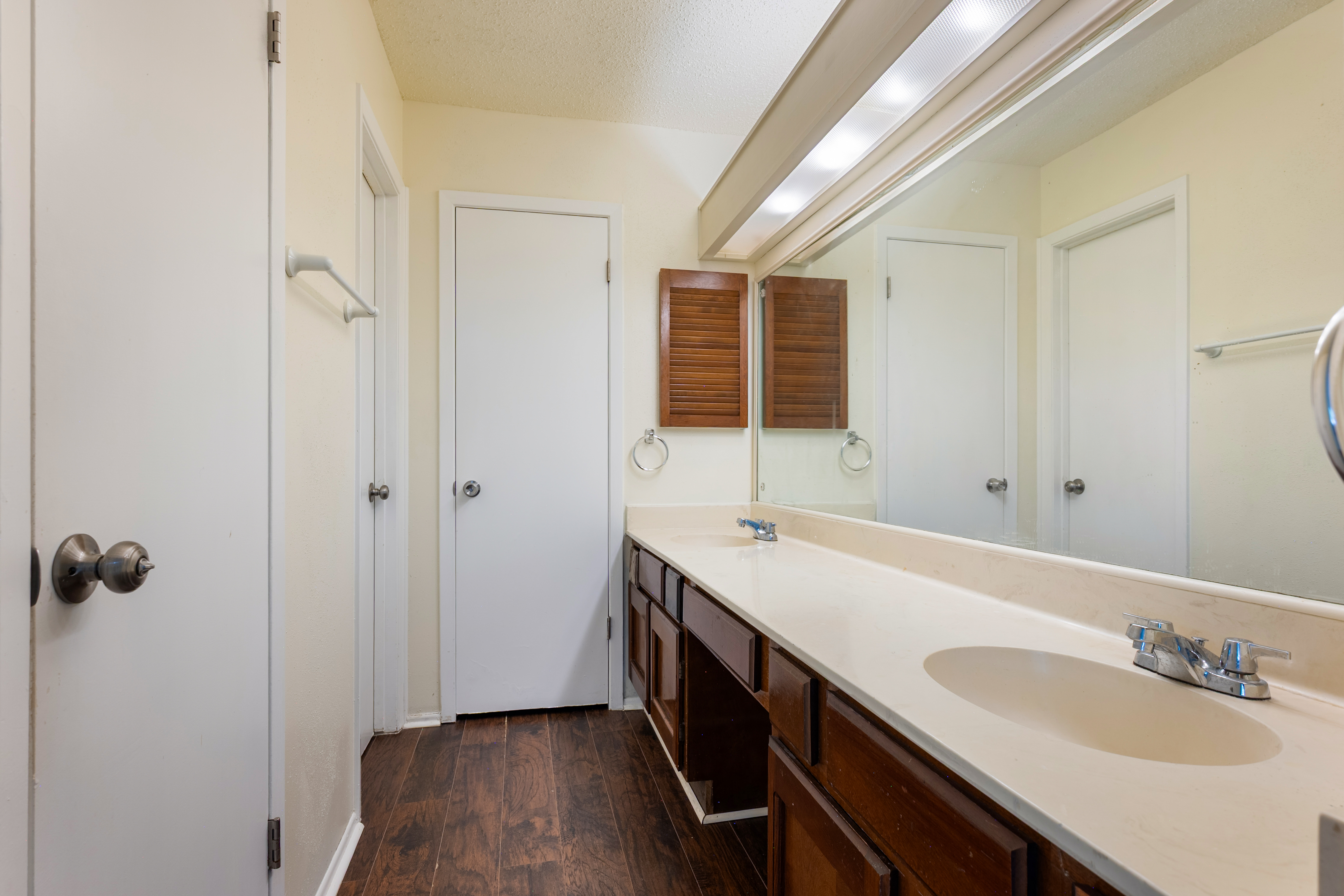  Charming One-Story Ranch - 物件實景
