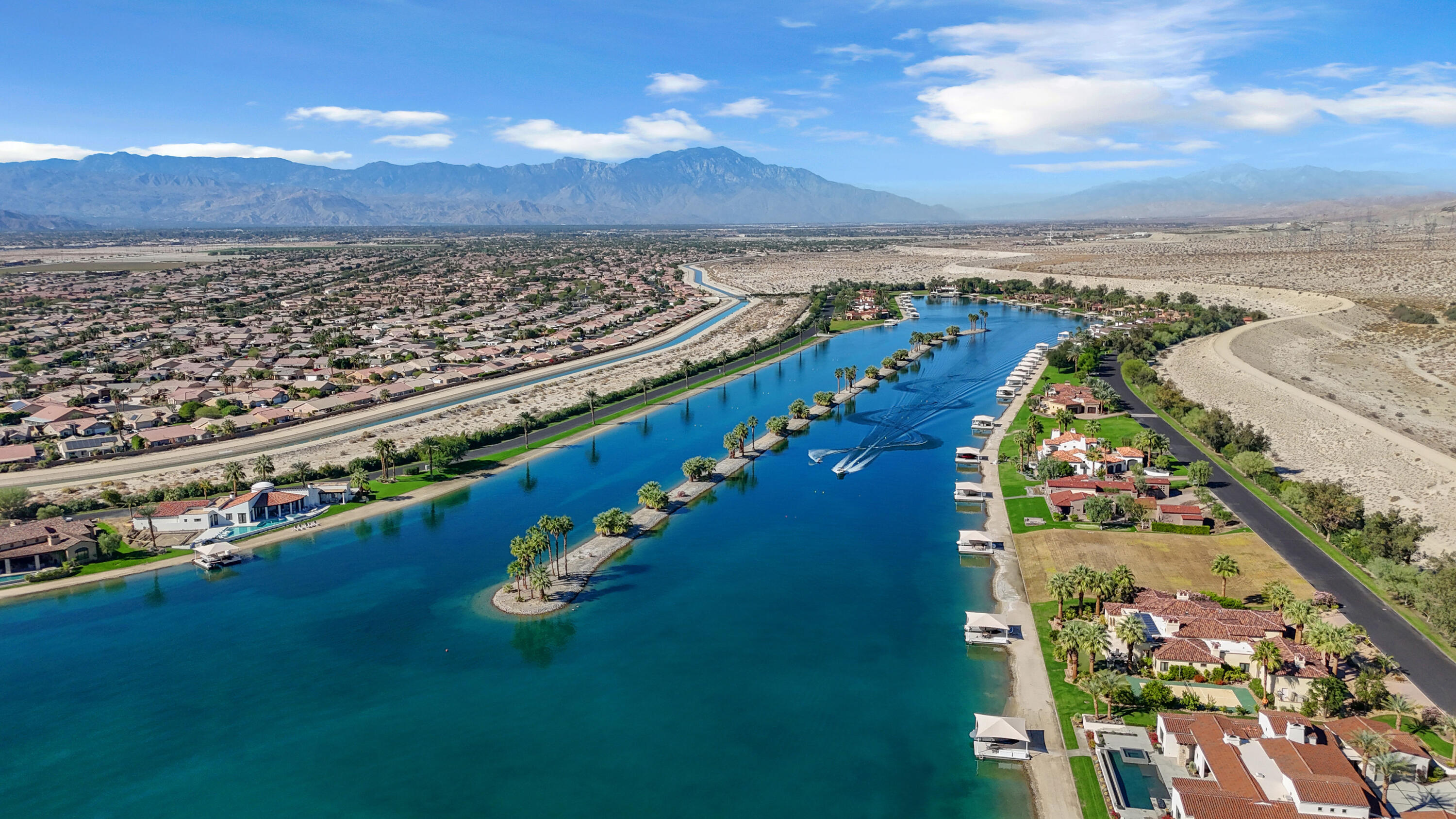 Indio, California, 92203, United States, 5 Bedrooms Bedrooms, ,4 BathroomsBathrooms,Residential,For Sale,1992835