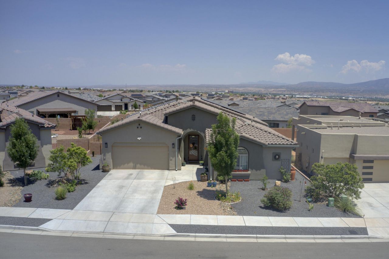 Rio Rancho, New Mexico, 87144, United States, 4 Bedrooms Bedrooms, ,3 BathroomsBathrooms,Residential,For Sale,1895660