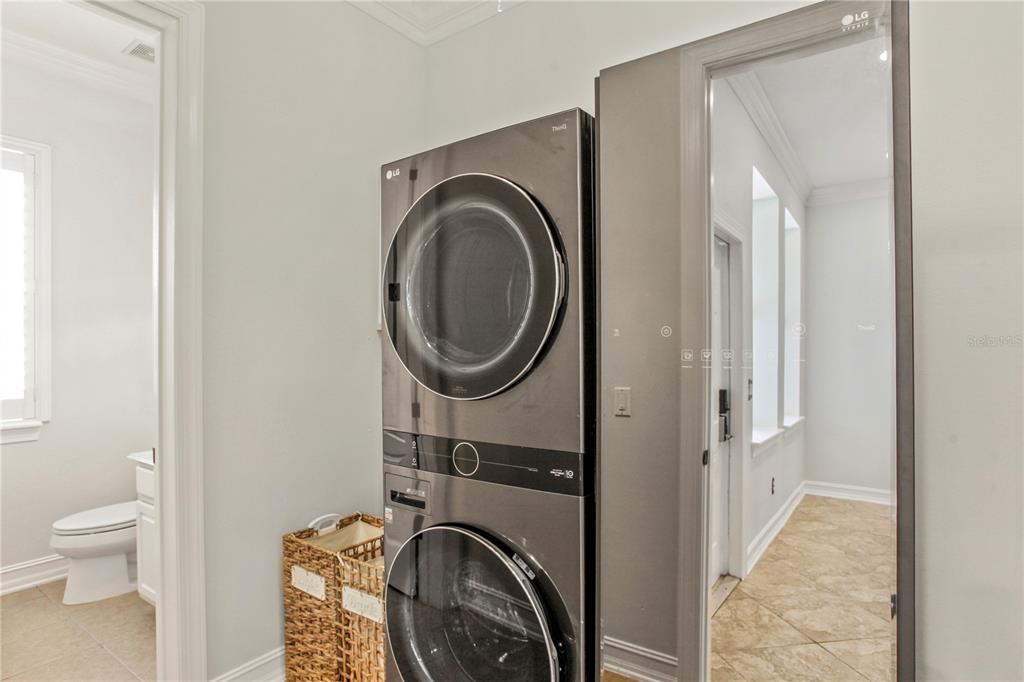 Orlando, Florida, 32814, United States, 5 Bedrooms Bedrooms, ,7 BathroomsBathrooms,Residential,For Sale,2000434