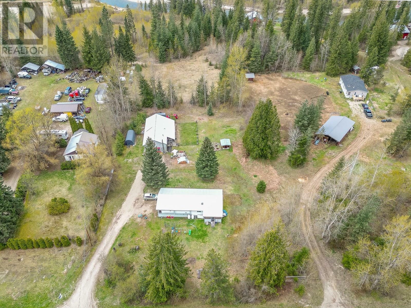 MALAKWA, British Columbia, V0E 2J0, CA, 2 Bedrooms Bedrooms, ,Residential,For Sale,1839032