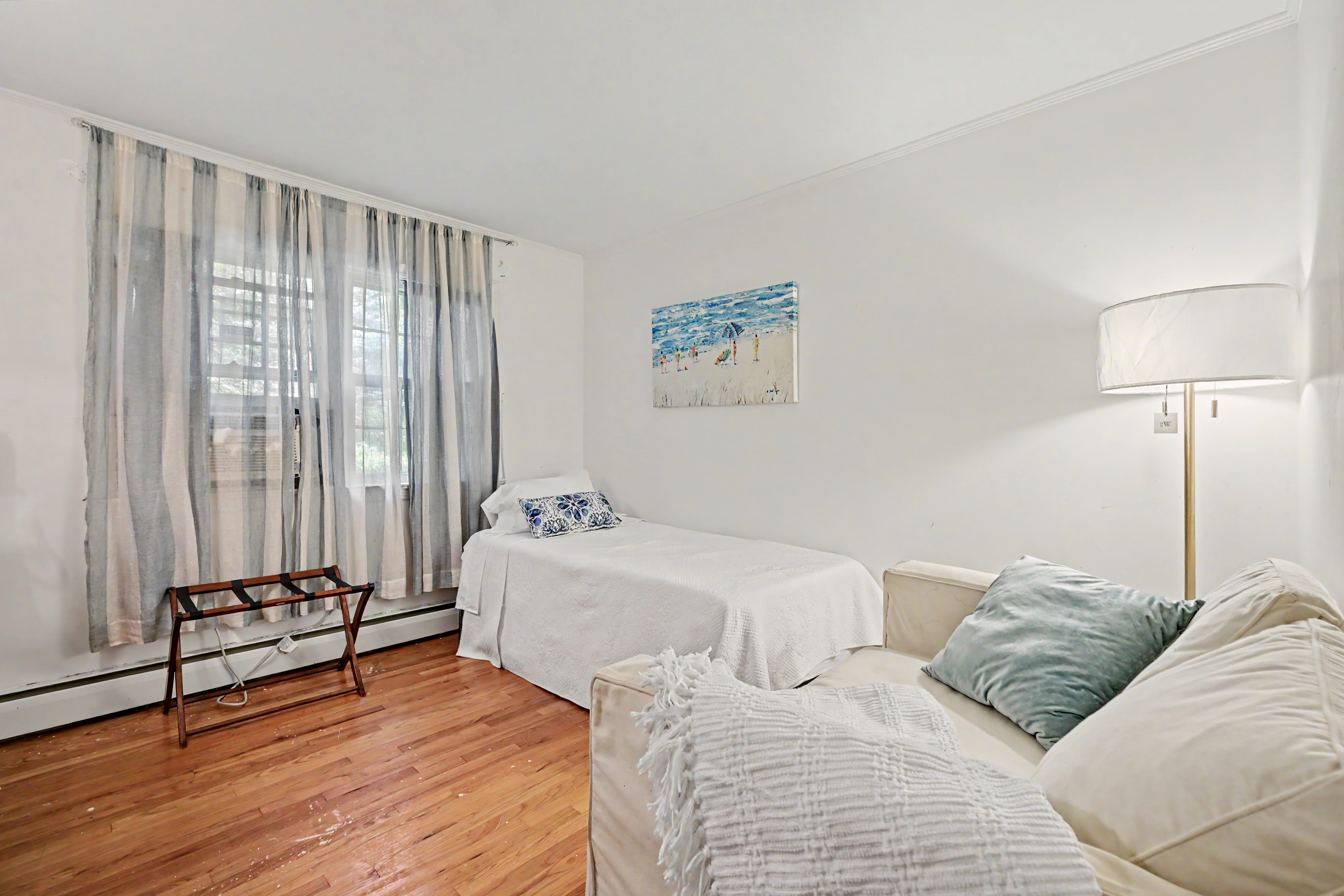  Sun-Drenched Contemporary Colonial Nestled on Two Picturesque Acres - 物件實景