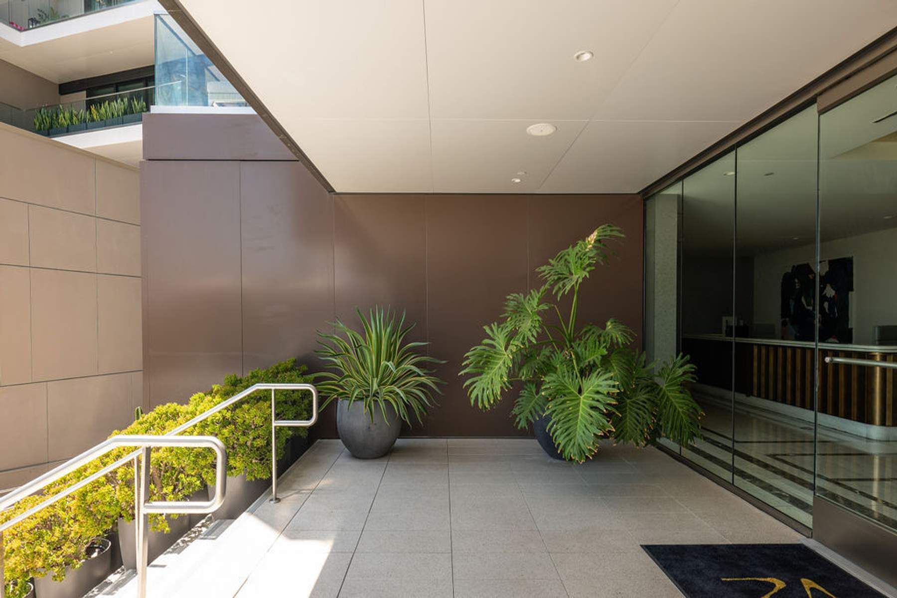  8420 West Sunset Boulevard - 物件實景