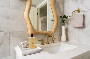 Fort Lauderdale, Florida, 33301, United States, 2 Bedrooms Bedrooms, ,2 BathroomsBathrooms,Residential,For Sale,1979833