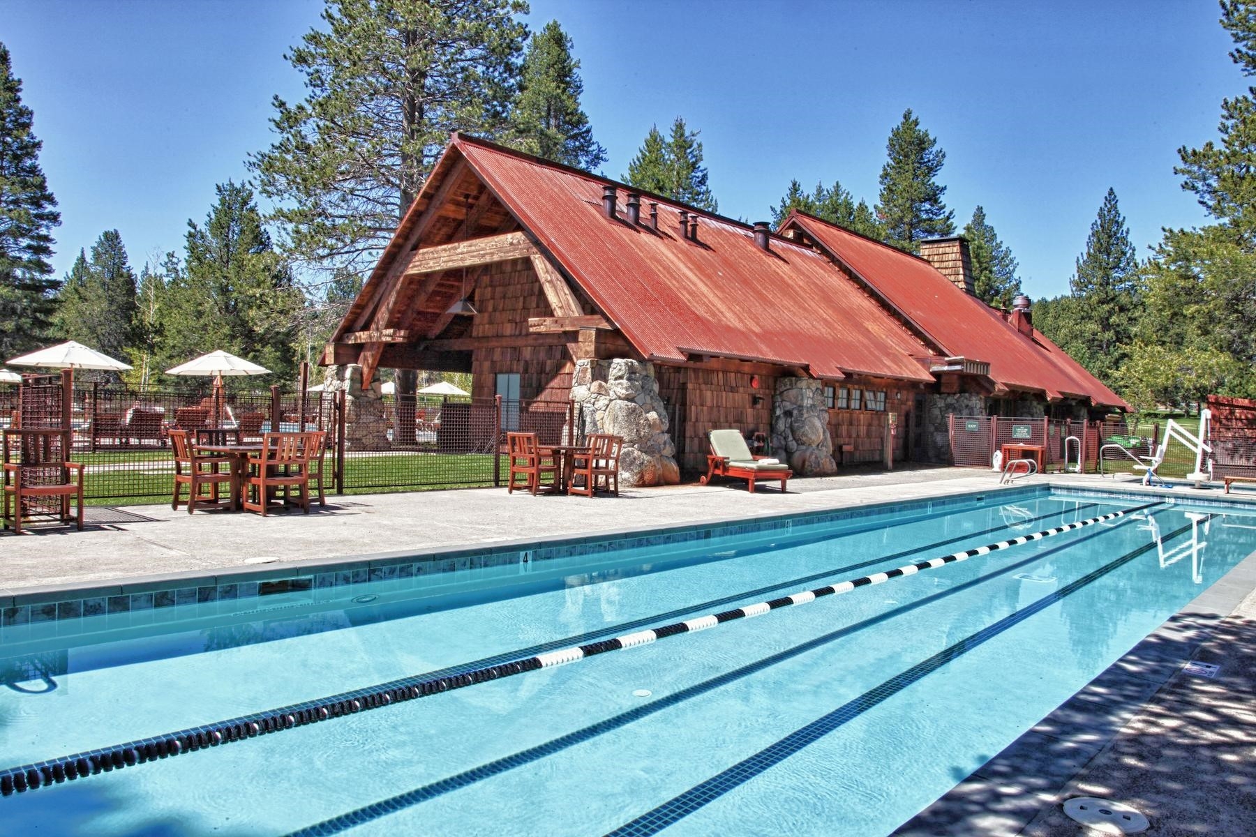  Gorgeous .63 acre Homesite in Truckee
