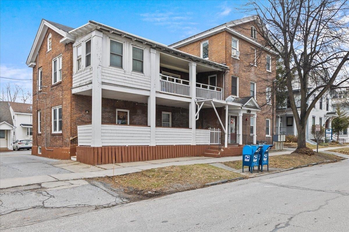 Burlington, Vermont, 05401, United States, 15 Bedrooms Bedrooms, ,3 BathroomsBathrooms,Residential,For Sale,1898966