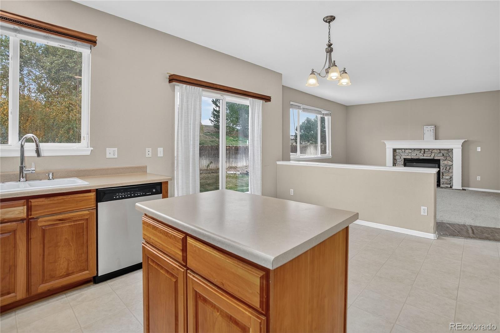 Commerce City, Colorado, 80022, United States, 3 Bedrooms Bedrooms, ,3 BathroomsBathrooms,Residential,For Sale,1989632