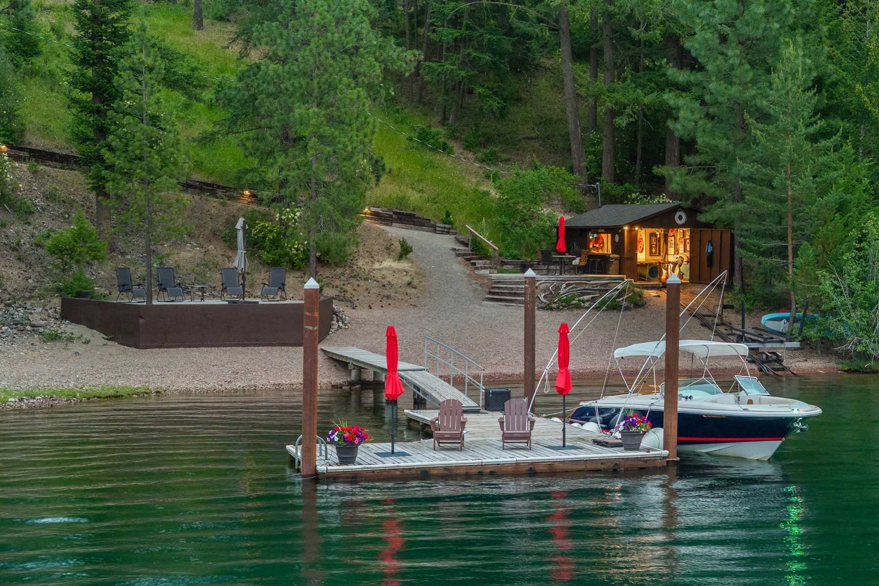  Captivating Upscale Log Lakefront Retreat - 物件實景