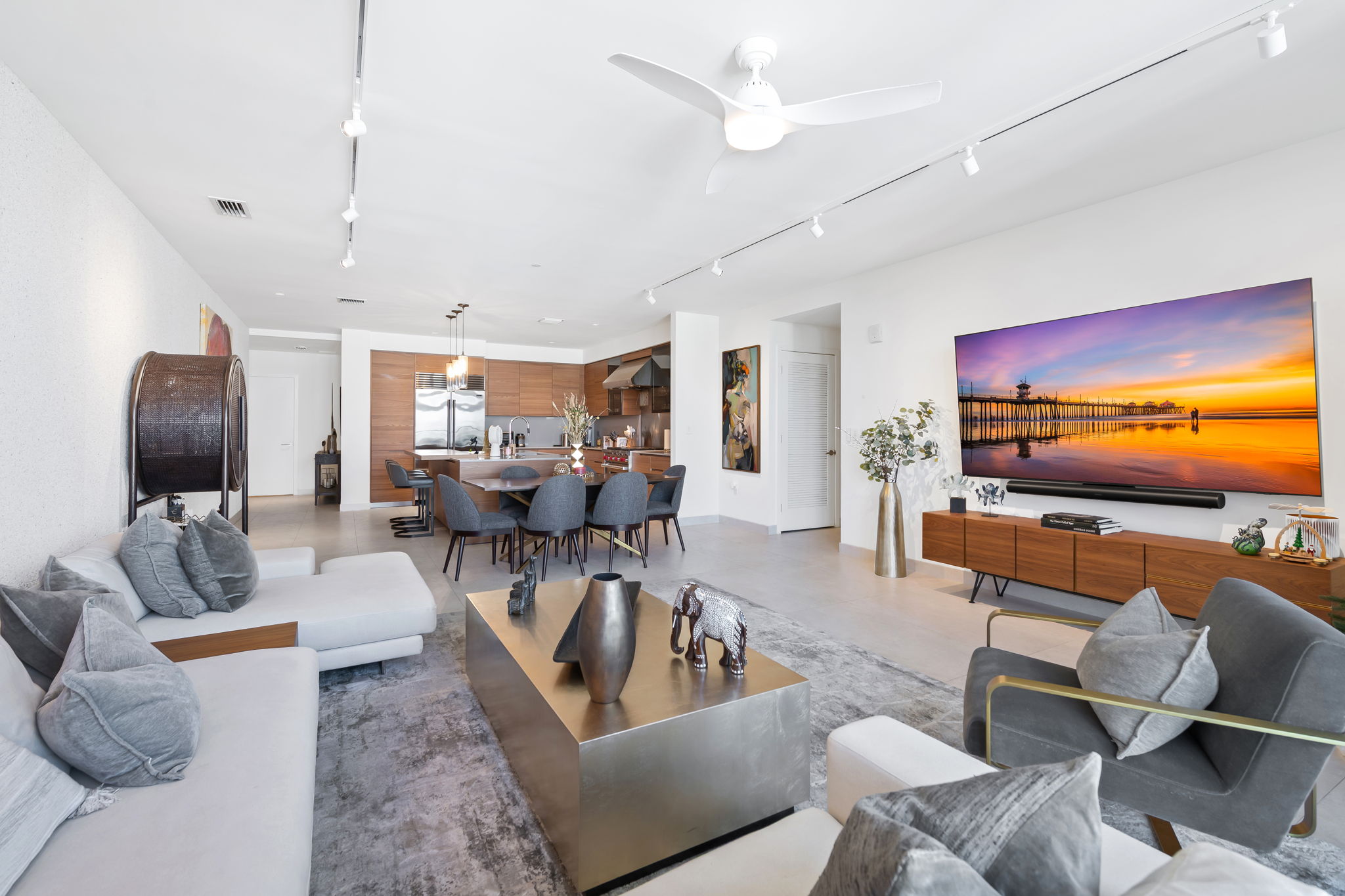  3581 E Glencoe Street, Miami, FL, 33133 - 物件實景