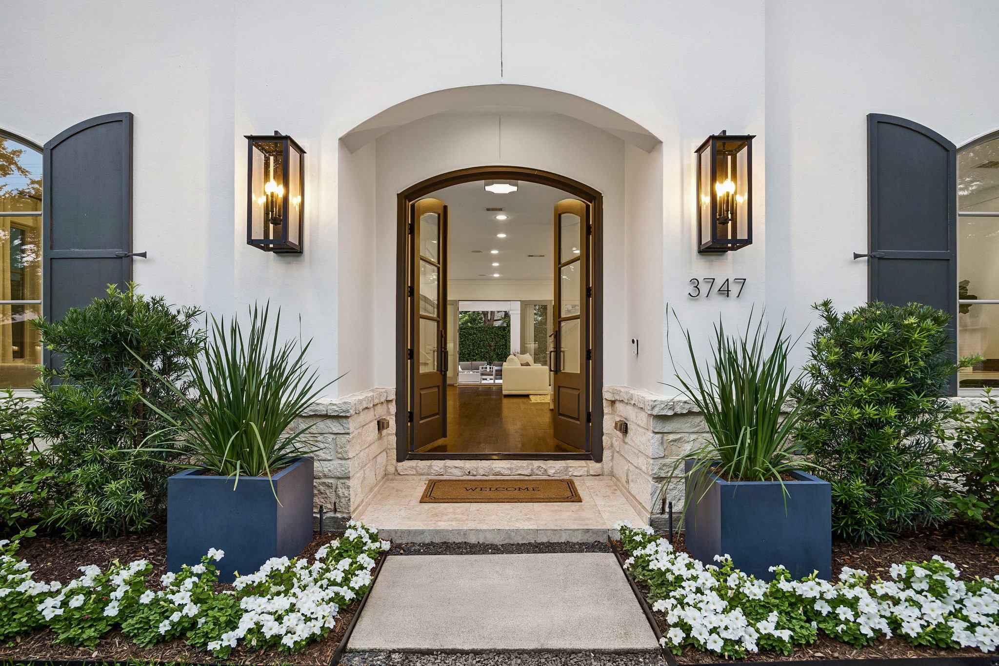  3747 Childress Street - 物件實景