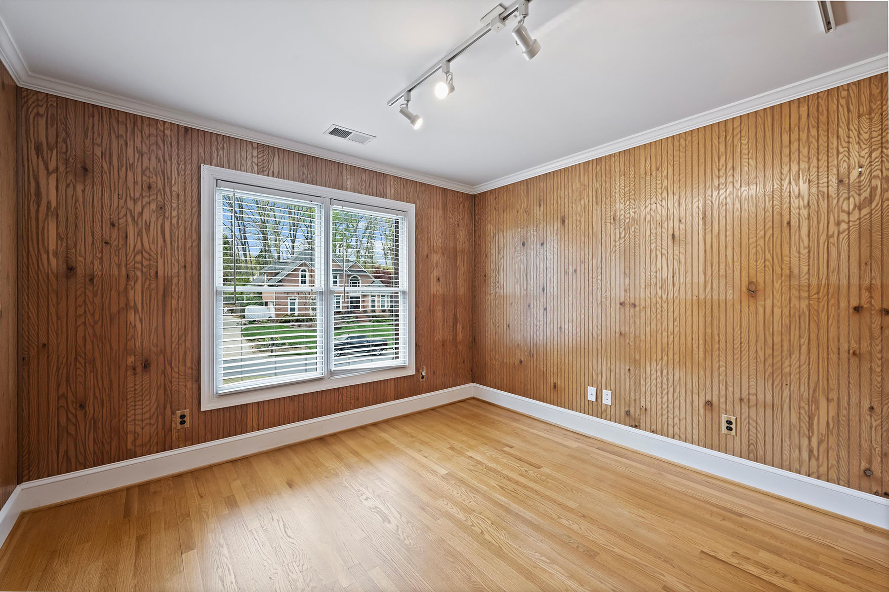  OAK HARBOR - 物件實景