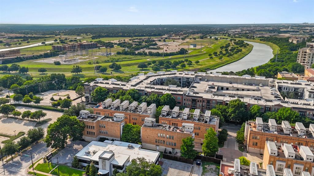 Fort Worth, Texas, 76102, United States, 2 Bedrooms Bedrooms, ,3 BathroomsBathrooms,Residential,For Sale,1880587
