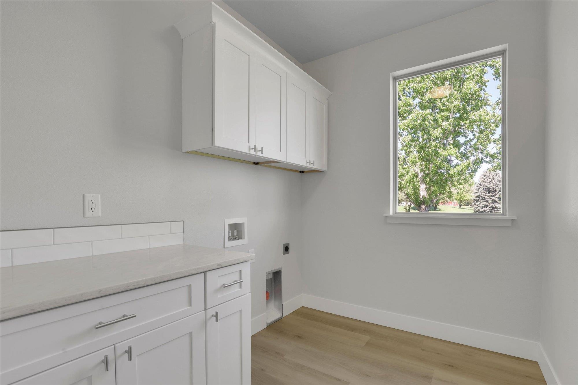 Deer Park, Washington, 99006, United States, 3 Bedrooms Bedrooms, ,2 BathroomsBathrooms,Residential,For Sale,1962895