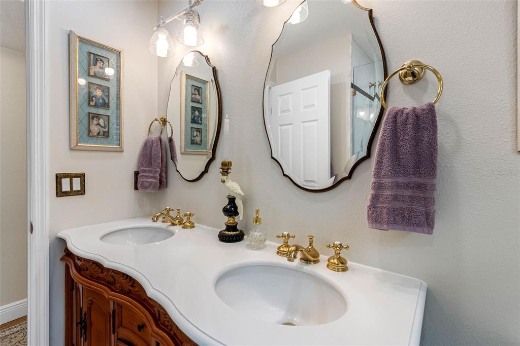 St Pete Beach, Florida, 33706, United States, 2 Bedrooms Bedrooms, ,2 BathroomsBathrooms,Residential,For Sale,1885302