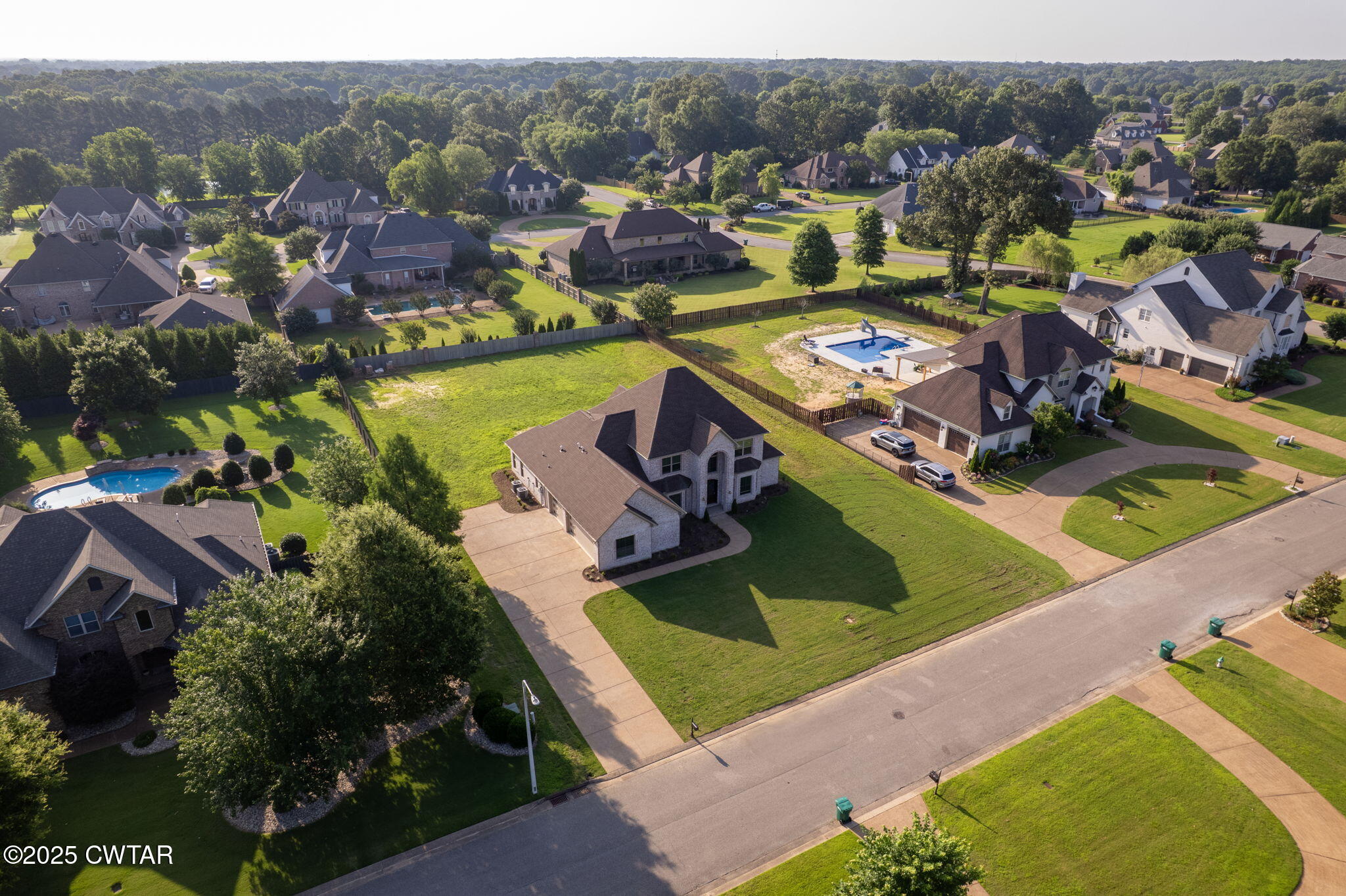 Jackson, Tennessee, 38305, United States, 5 Bedrooms Bedrooms, ,4 BathroomsBathrooms,Residential,For Sale,1868801