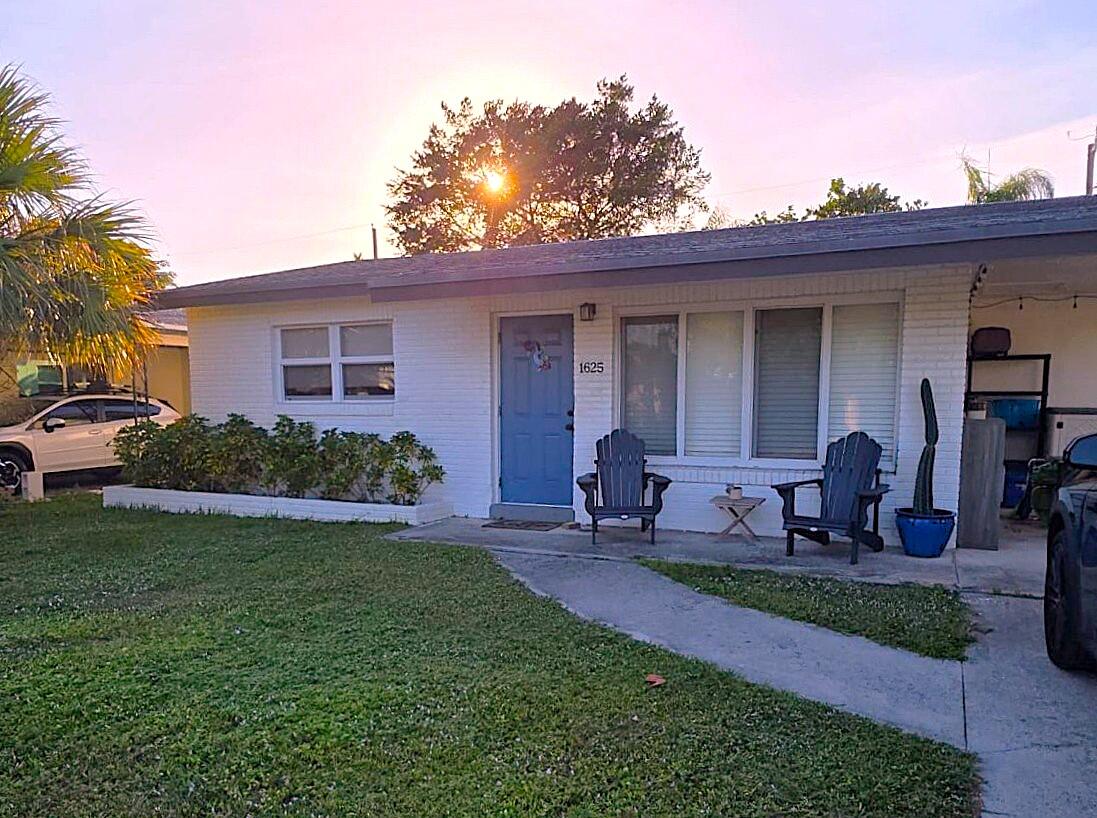 Lake Worth Beach, Florida, 33460, United States, 3 Bedrooms Bedrooms, ,2 BathroomsBathrooms,Residential,For Sale,1992911