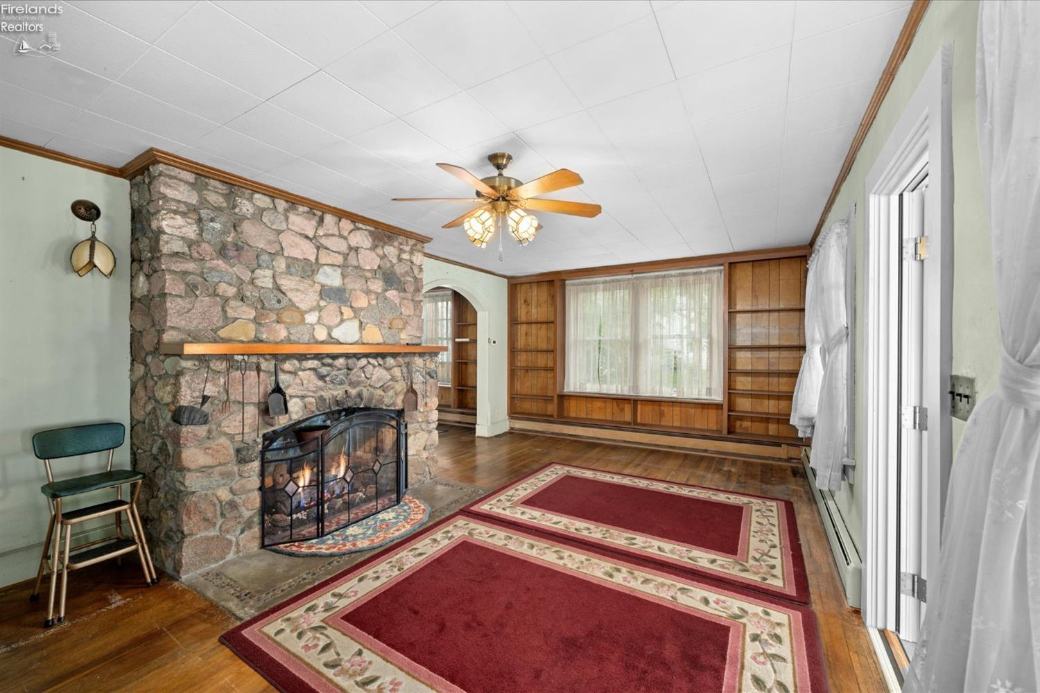 Port Clinton, Ohio, 43452, United States, 3 Bedrooms Bedrooms, ,3 BathroomsBathrooms,Residential,For Sale,1983148