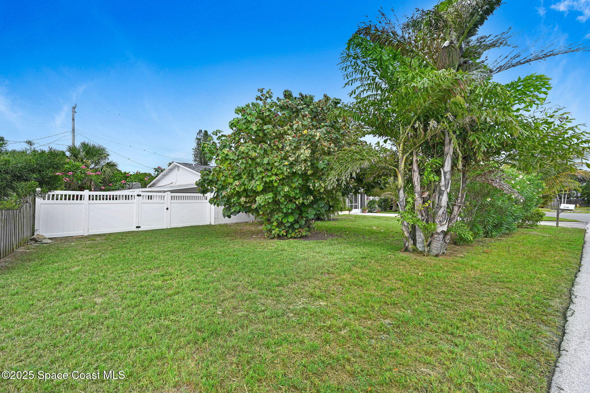 Indialantic, Florida, 32903, United States, 3 Bedrooms Bedrooms, ,3 BathroomsBathrooms,Residential,For Sale,1840039