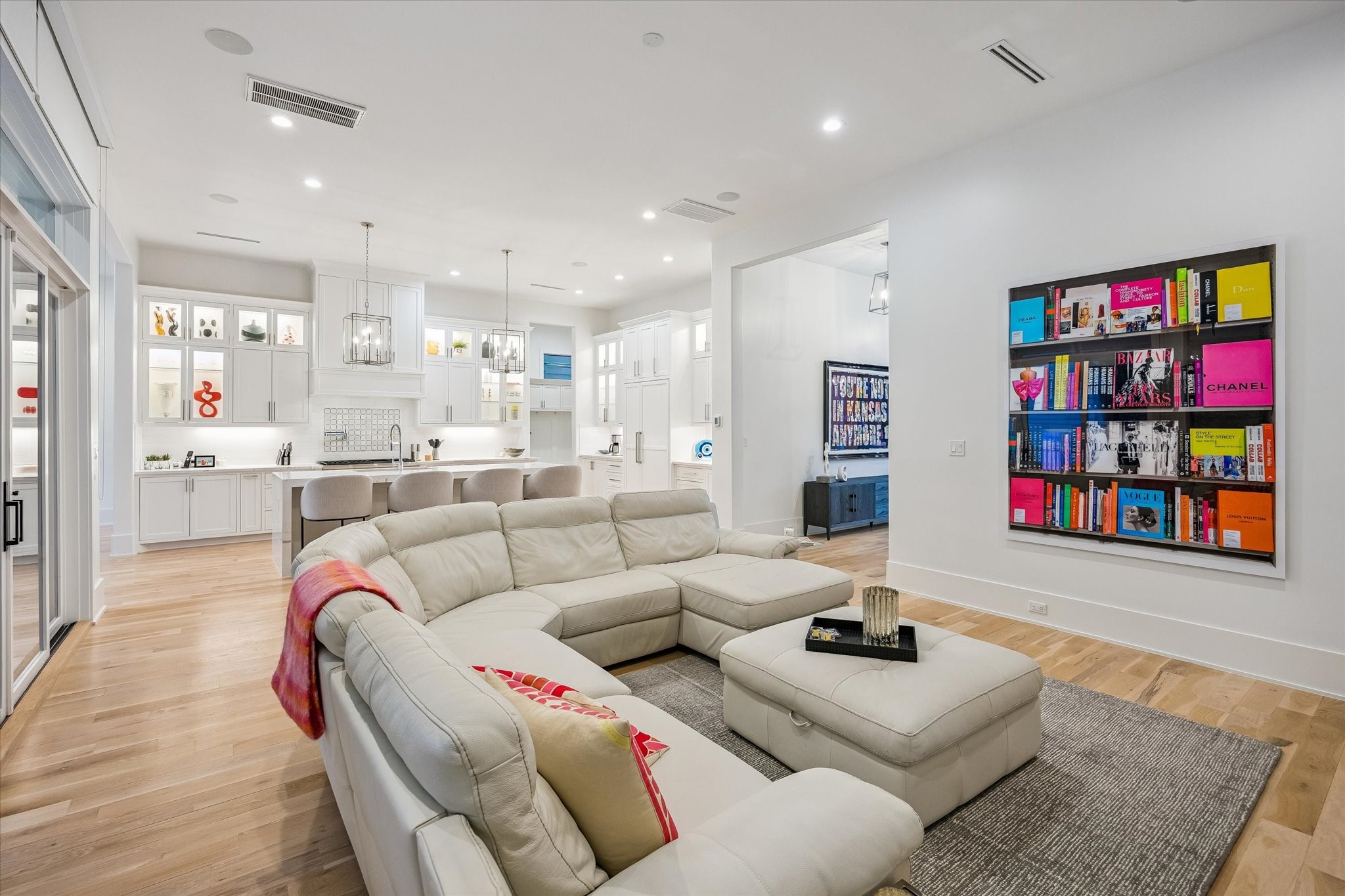  2215 Driscoll Street - 物件實景