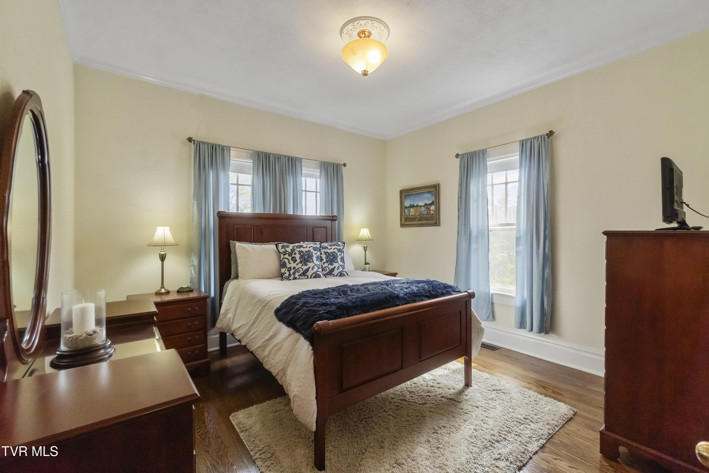 Greeneville, Tennessee, 37745, United States, 4 Bedrooms Bedrooms, ,2 BathroomsBathrooms,Residential,For Sale,1976291