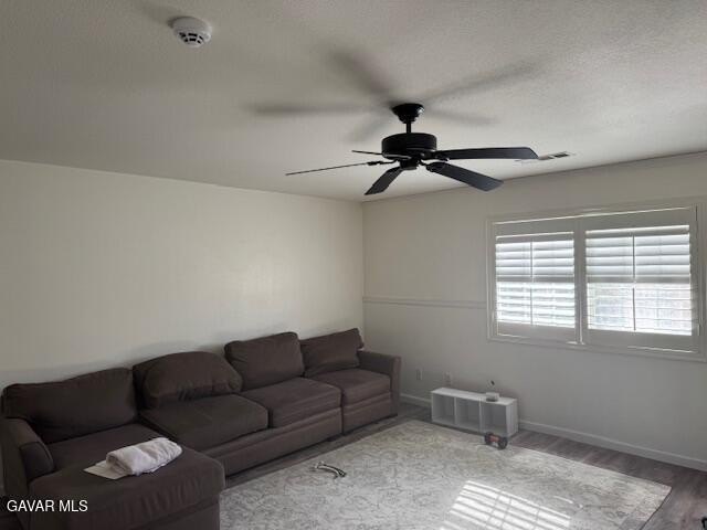 Palmdale, California, 93551, United States, 5 Bedrooms Bedrooms, ,3 BathroomsBathrooms,Residential,For Sale,1990801