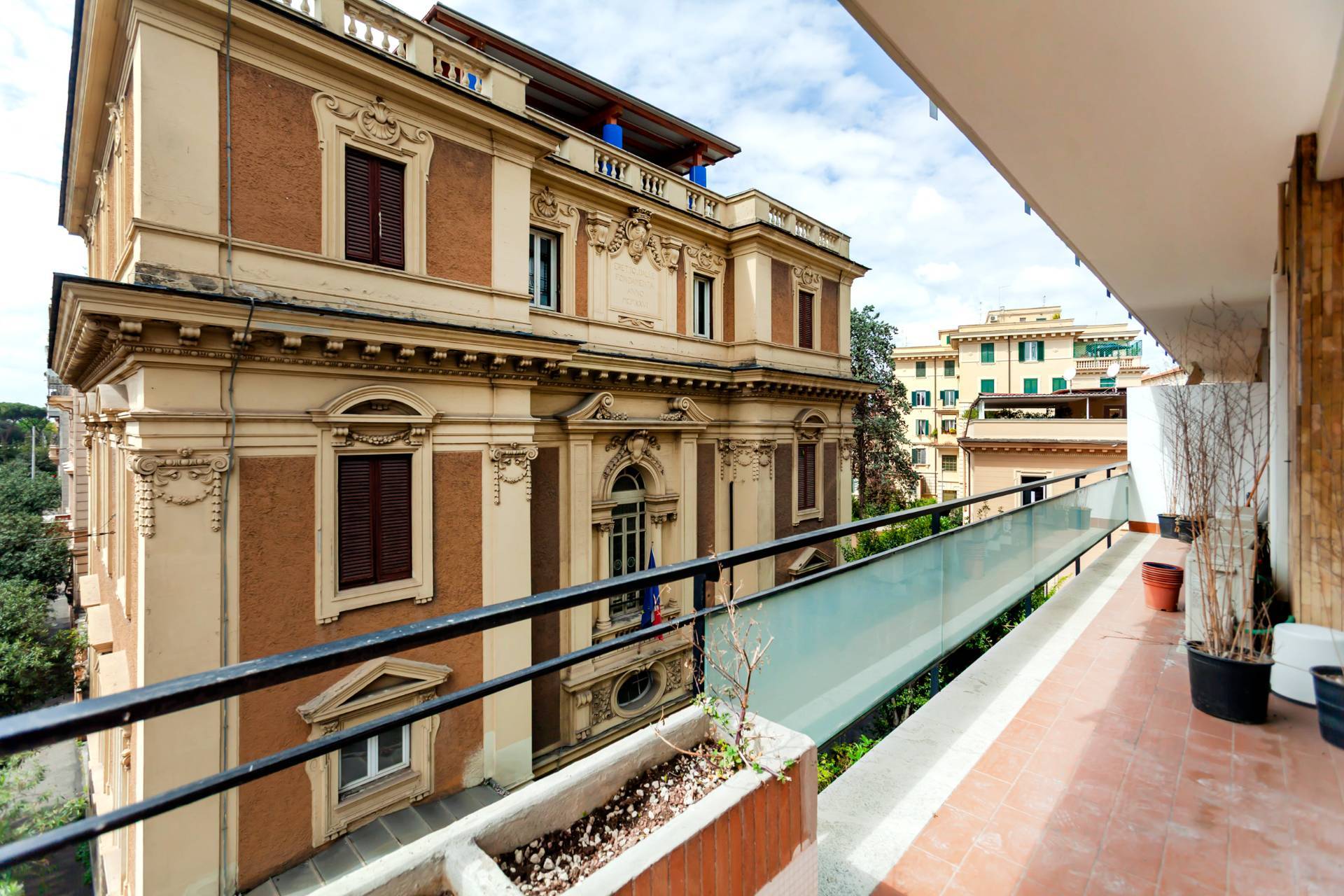 Roma, Roma, 00100, IT, 5 Bedrooms Bedrooms, ,3 BathroomsBathrooms,Residential,For Sale,1846886