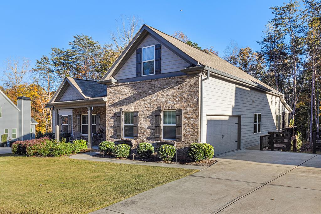 Dawsonville, Georgia, 30534, United States, 3 Bedrooms Bedrooms, ,2 BathroomsBathrooms,Residential,For Sale,1986839