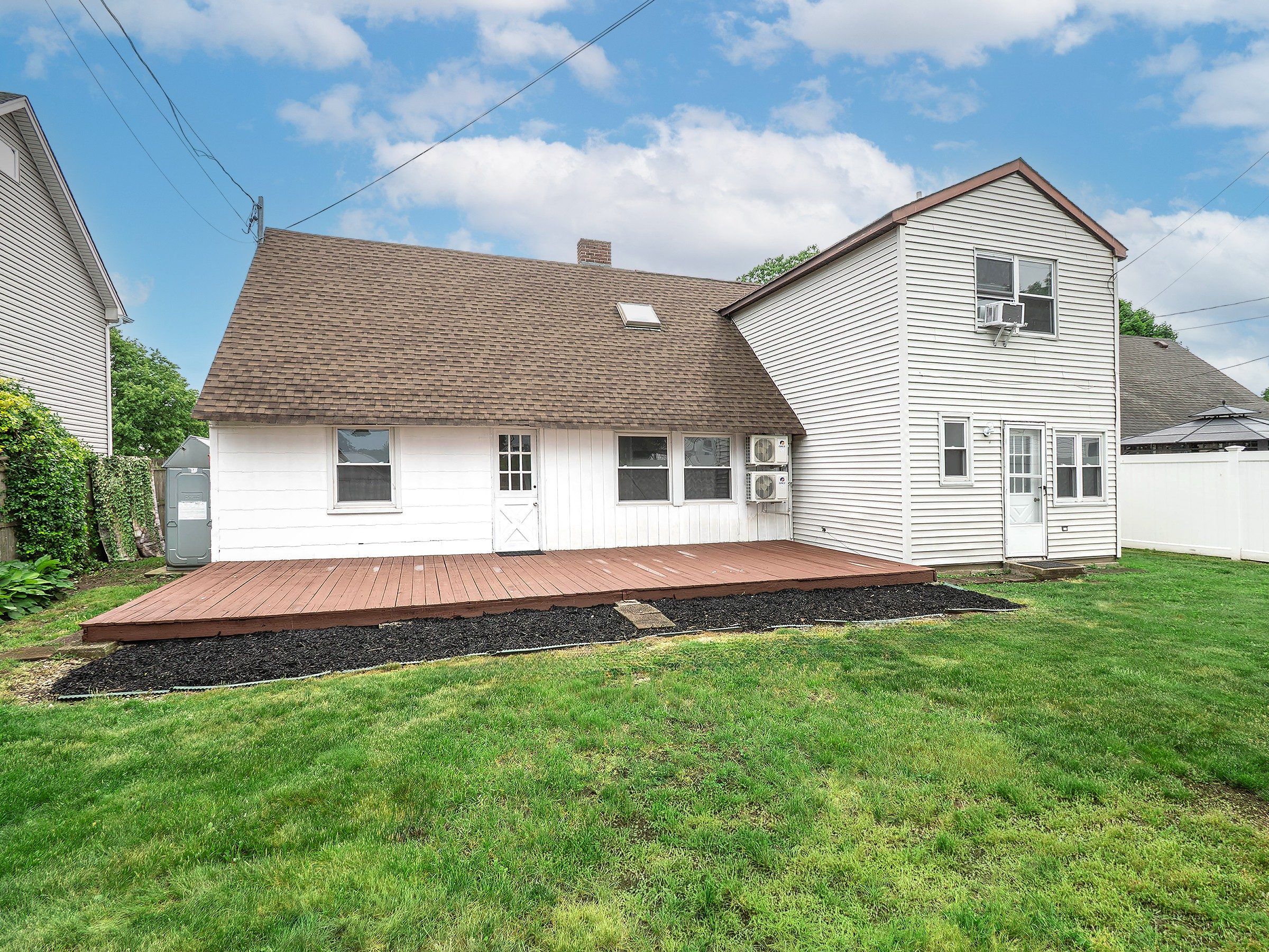  61 Kingfisher Road, Levittown, NY, 11756 - 物件實景