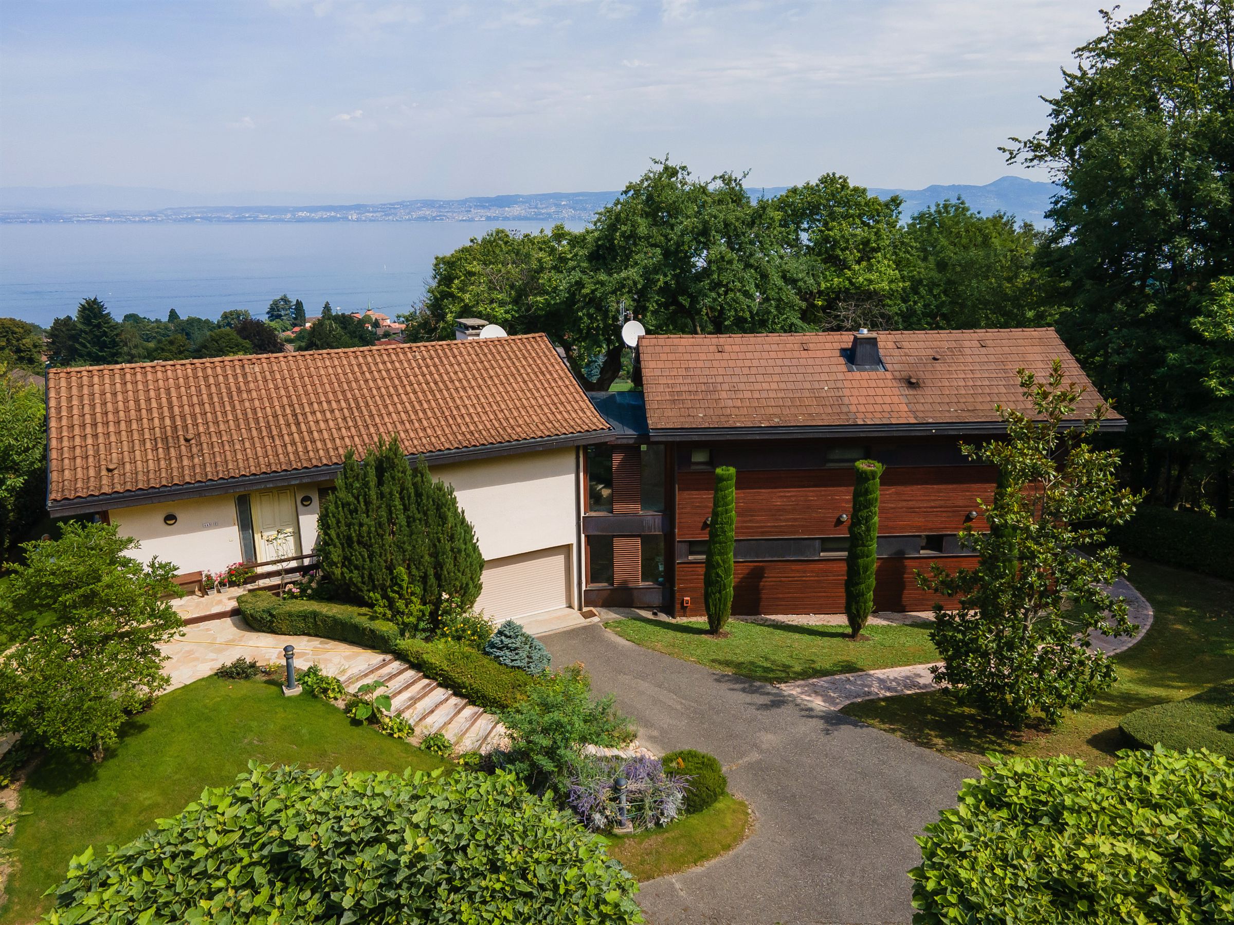  For sale SUPERB ARCHITECT VILLA WITH PANORAMIC LAKE VIEW - 物件實景