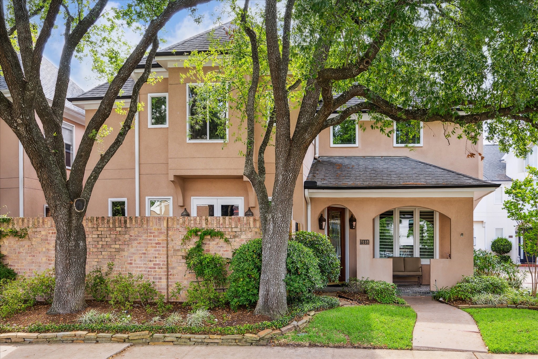  3118 Sackett Street - 物件實景
