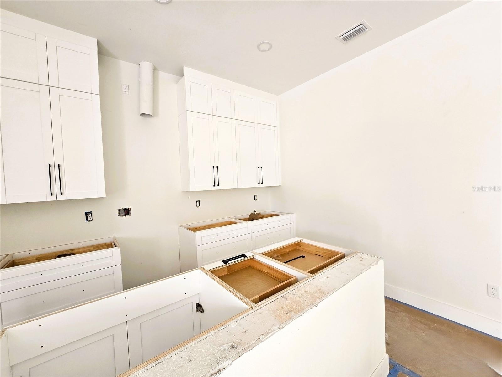 ST PETERSBURG, Florida, 33714, United States, 4 Bedrooms Bedrooms, ,3 BathroomsBathrooms,Residential,For Sale,2036130