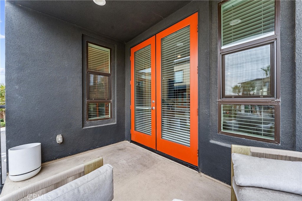 Orange, California, 92865, United States, 2 Bedrooms Bedrooms, ,3 BathroomsBathrooms,Residential,For Sale,1901000