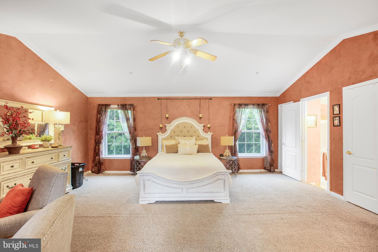 CLINTON, Maryland, 20735, United States, 4 Bedrooms Bedrooms, ,4 BathroomsBathrooms,Residential,For Sale,1982820