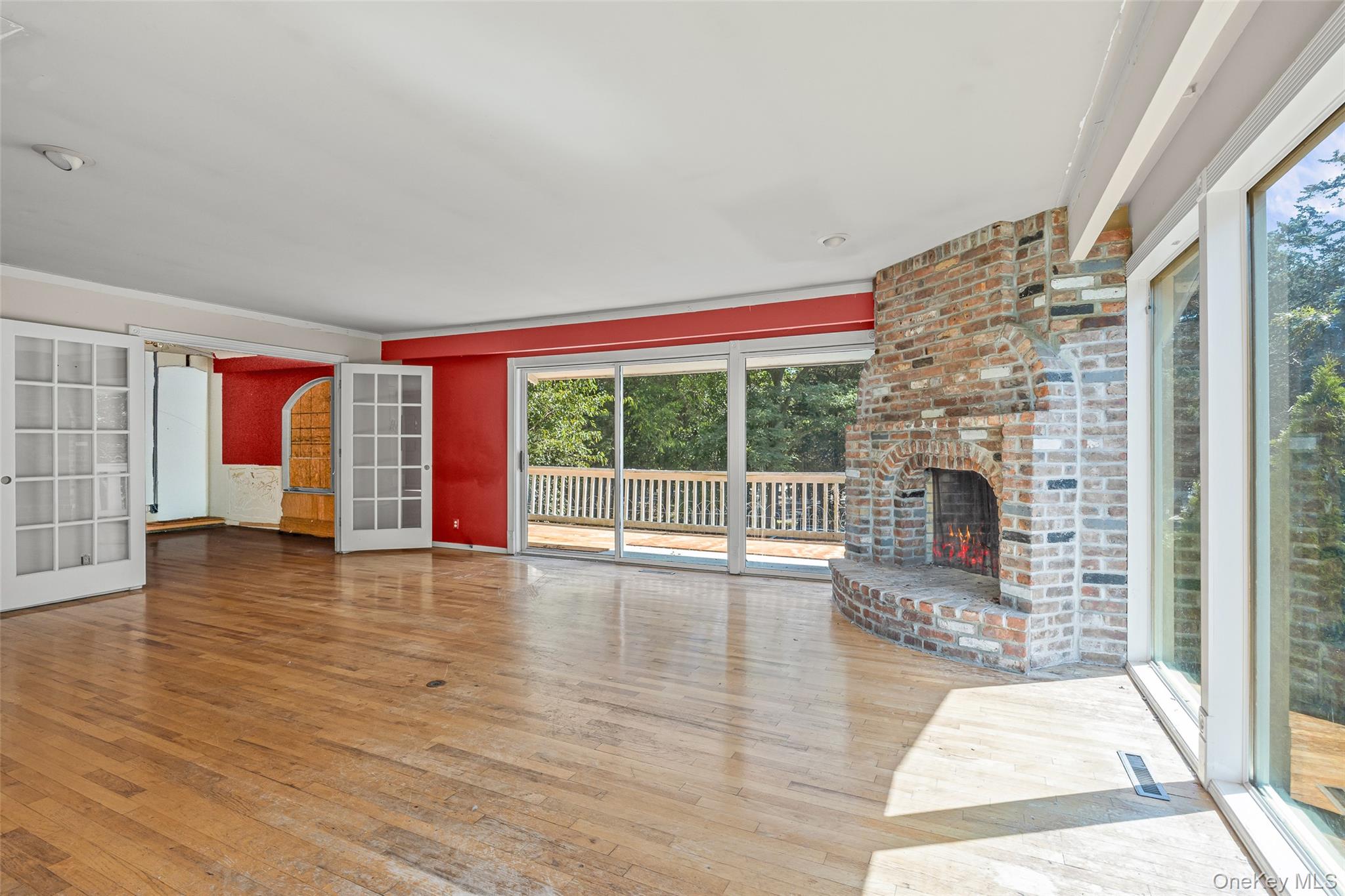 Asharoken, New York, 11768, United States, 4 Bedrooms Bedrooms, ,3 BathroomsBathrooms,Residential,For Sale,1973791