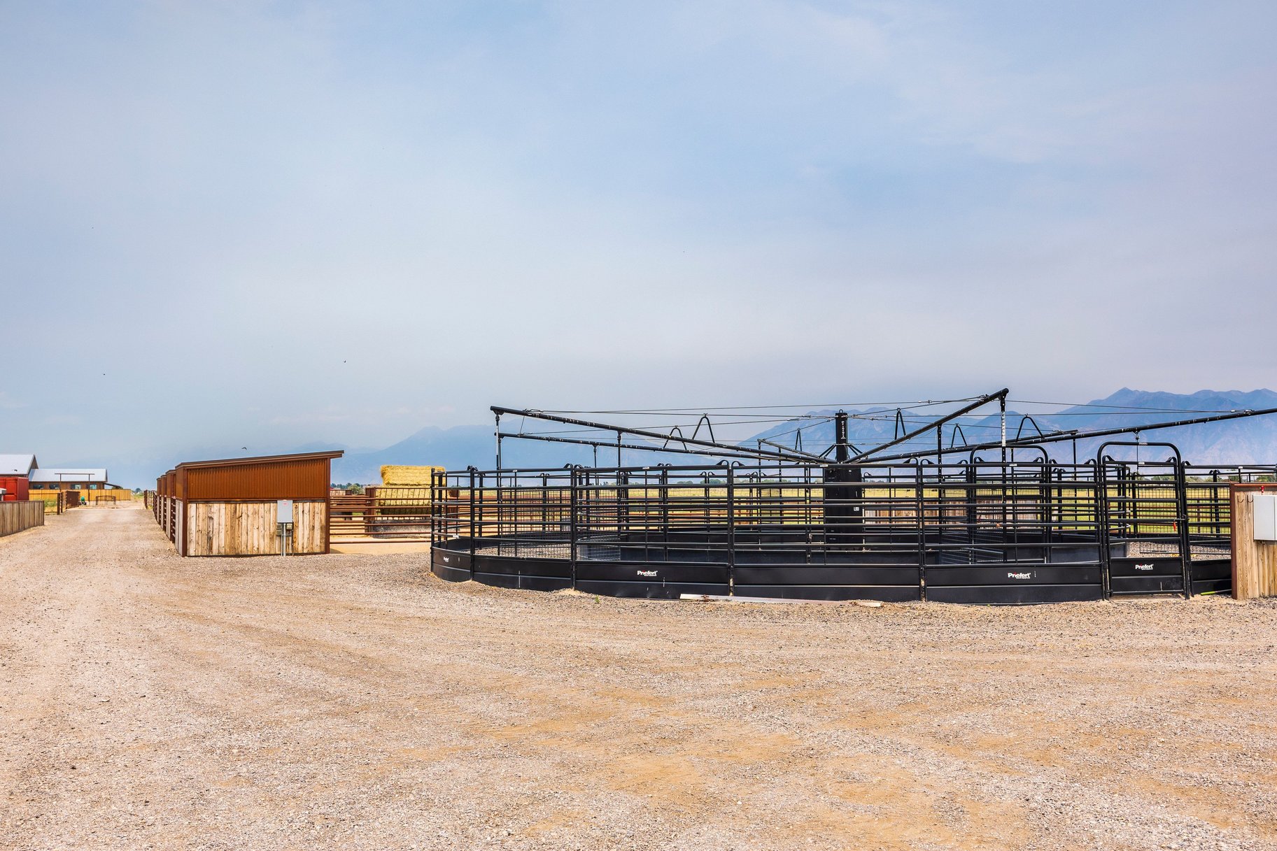  Refined Farmhouse Living with Professional Horse Facilities - 物件實景