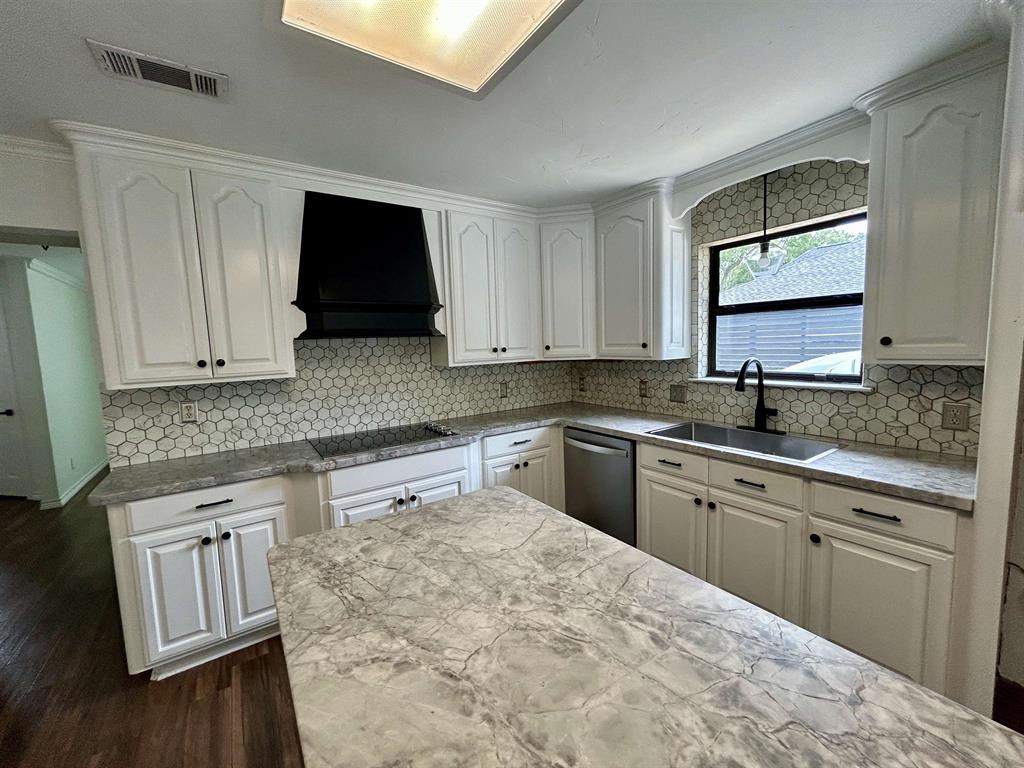 Port Neches, Texas, 77651, United States, 4 Bedrooms Bedrooms, ,4 BathroomsBathrooms,Residential,For Sale,1919947