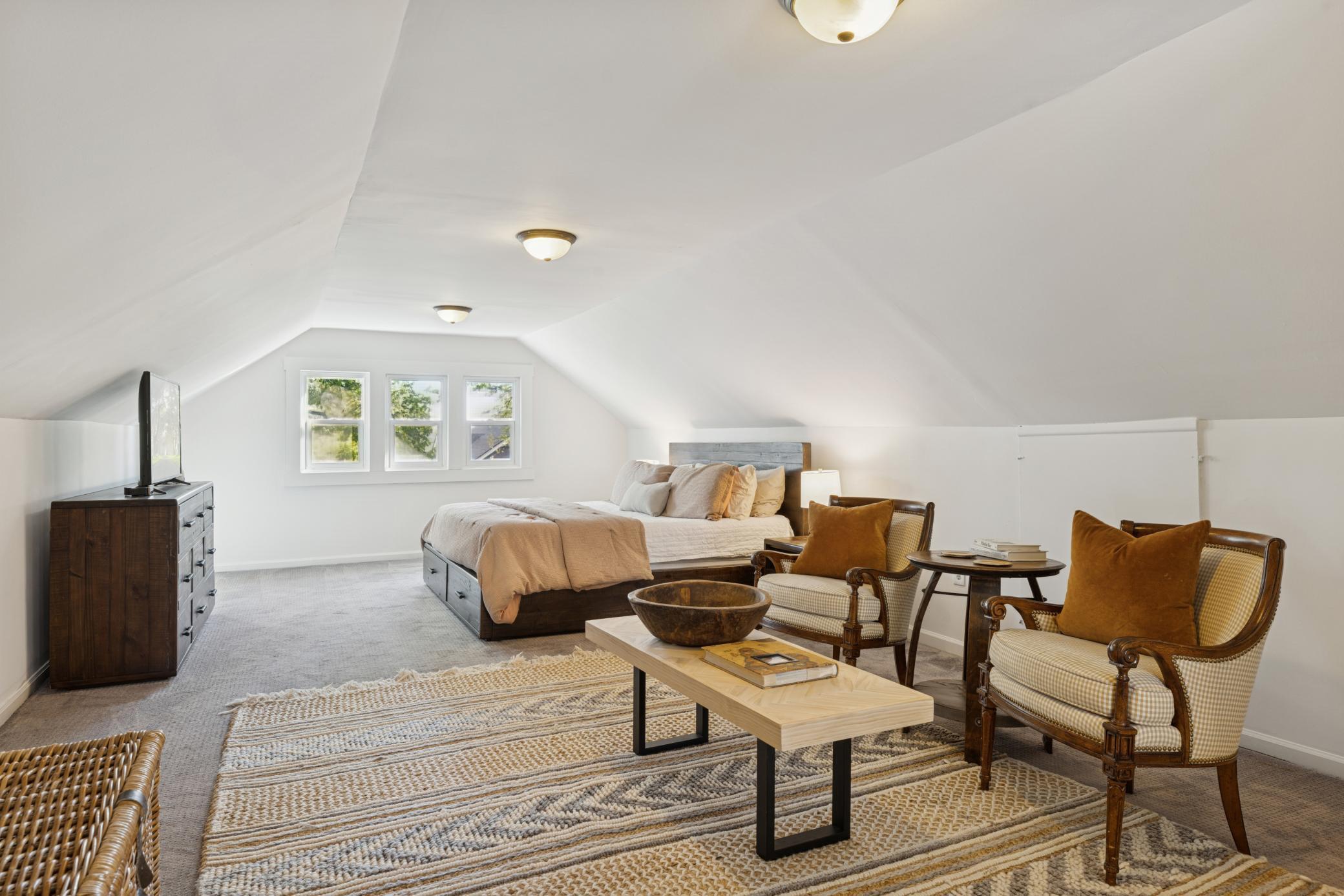 Minneapolis, Minnesota, 55419, United States, 3 Bedrooms Bedrooms, ,2 BathroomsBathrooms,Residential,For Sale,1988979