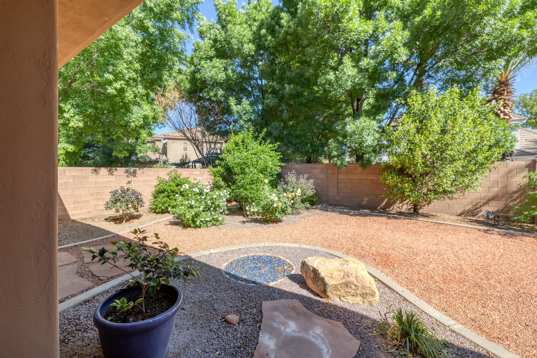  Indoor-Outdoor Living With Privacy, Space & Style In Washington Fields - 物件實景