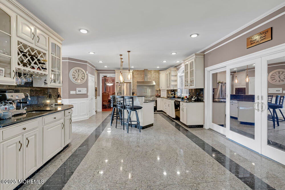 Manalapan, New Jersey, 07726, United States, 5 Bedrooms Bedrooms, ,5 BathroomsBathrooms,Residential,For Sale,1980978