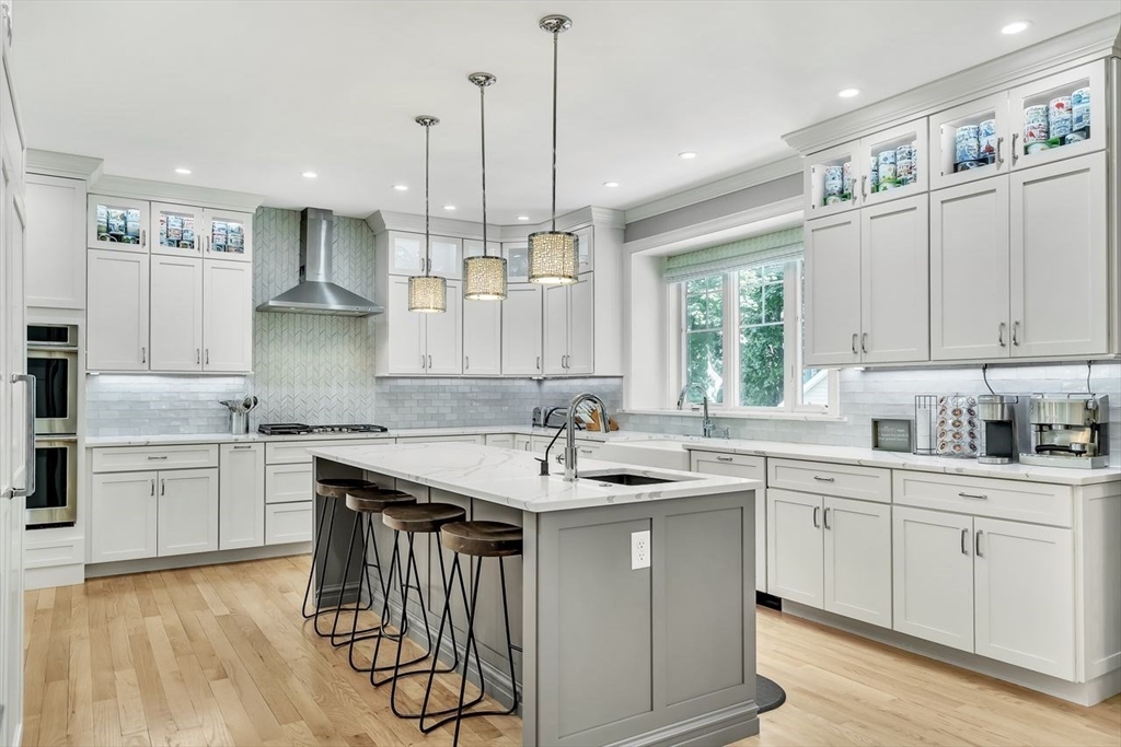 Bedford, Massachusetts, 01730, United States, 5 Bedrooms Bedrooms, ,5 BathroomsBathrooms,Residential,For Sale,1940656