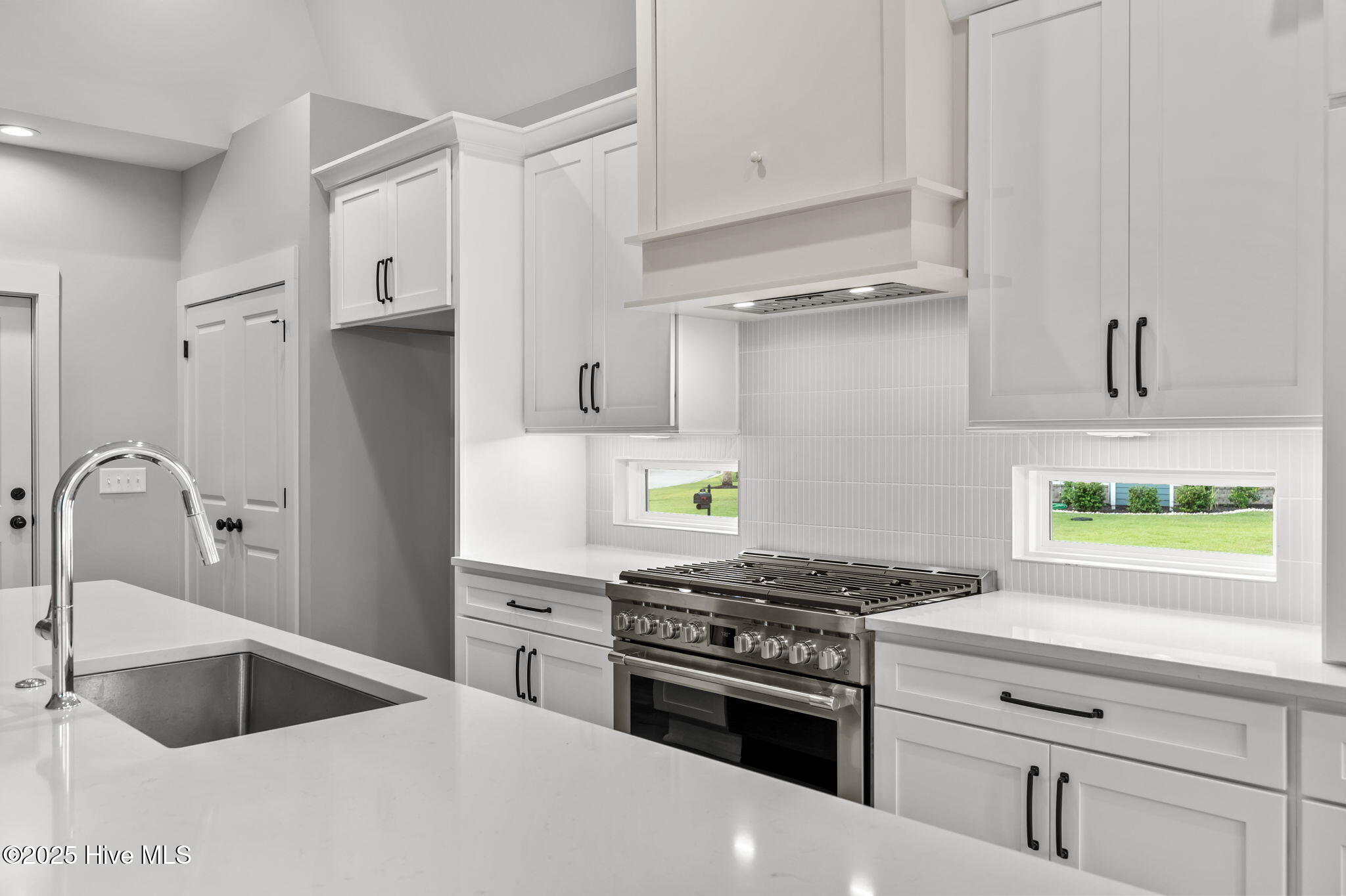 Bolivia, North Carolina, 28422, United States, 4 Bedrooms Bedrooms, ,4 BathroomsBathrooms,Residential,For Sale,1976171