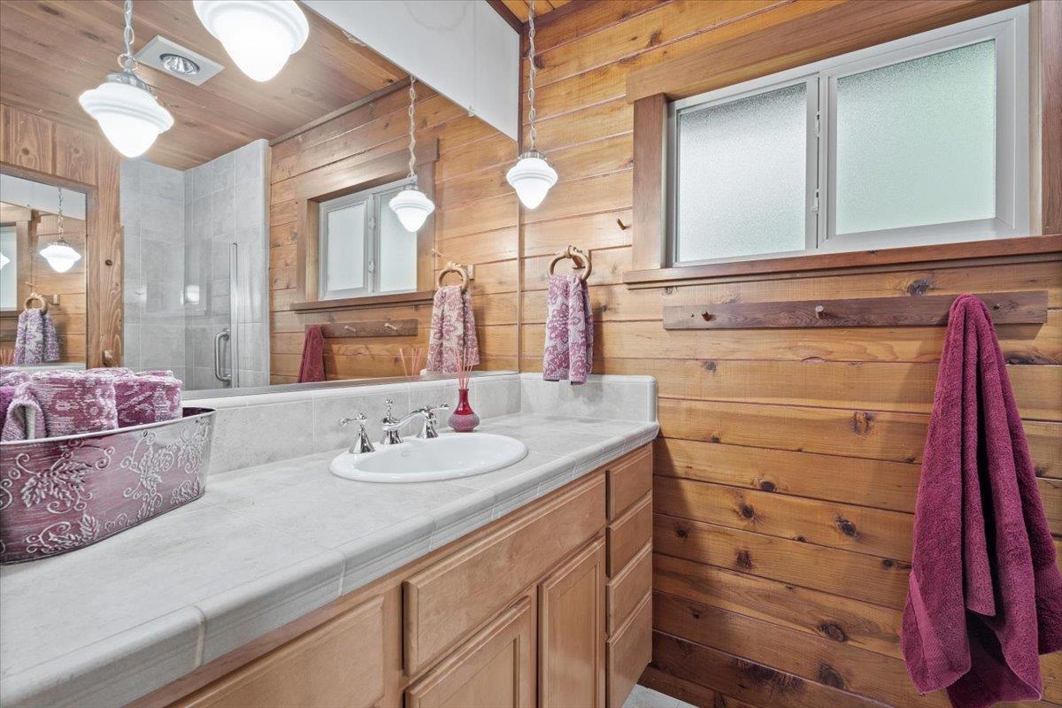 Grass Valley, California, 95945, United States, 3 Bedrooms Bedrooms, ,2 BathroomsBathrooms,Residential,For Sale,1974431