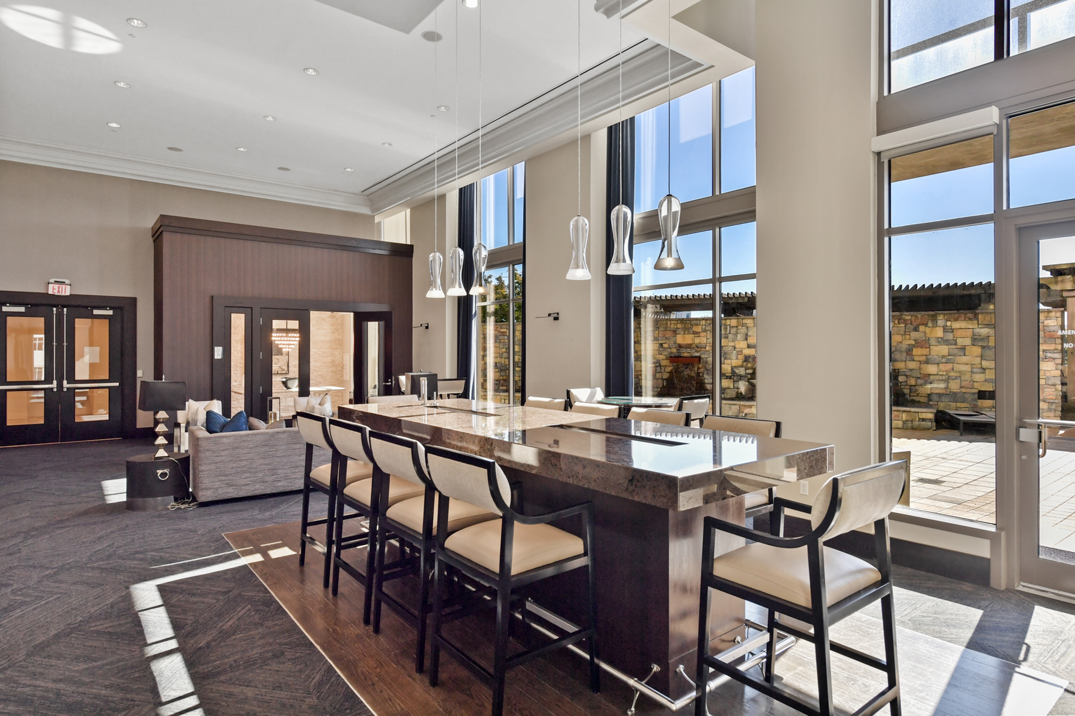  The Best Floor Plan, the Best View and Completely Updated Throughout - 物件實景