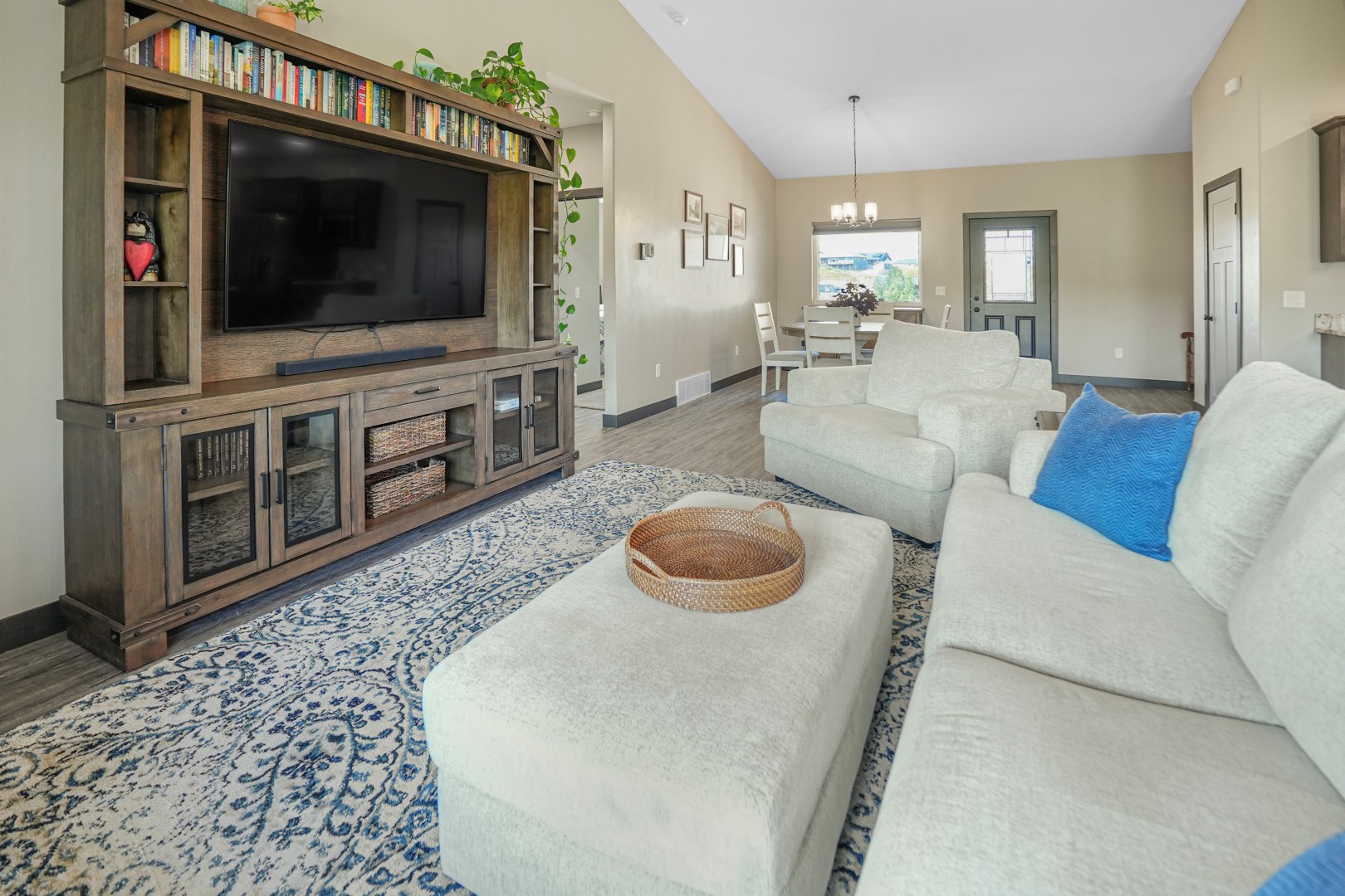 Spearfish, South Dakota, 57783, United States, 3 Bedrooms Bedrooms, ,2 BathroomsBathrooms,Residential,For Sale,1975392