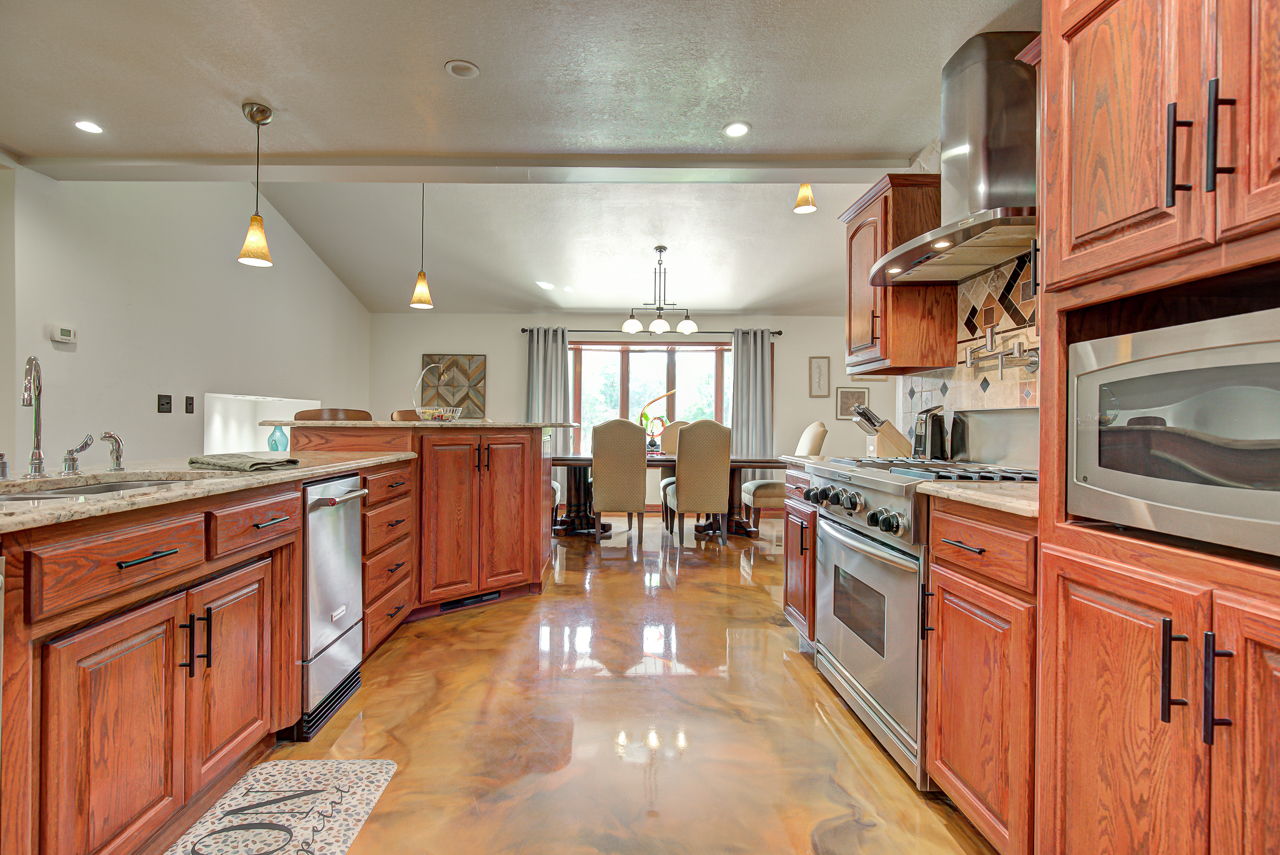 Enid, Oklahoma, 73703, United States, 4 Bedrooms Bedrooms, ,3 BathroomsBathrooms,Residential,For Sale,1810033