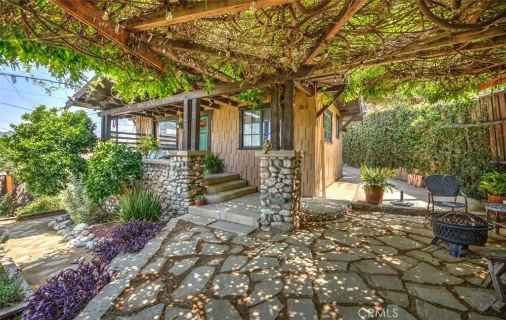 Los Angeles, California, 90031, United States, 3 Bedrooms Bedrooms, ,2 BathroomsBathrooms,Residential,For Sale,1862945