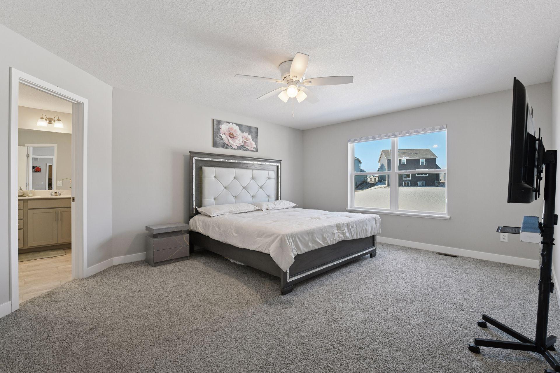 Chaska, Minnesota, 55318, United States, 5 Bedrooms Bedrooms, ,2 BathroomsBathrooms,Residential,For Sale,2014205