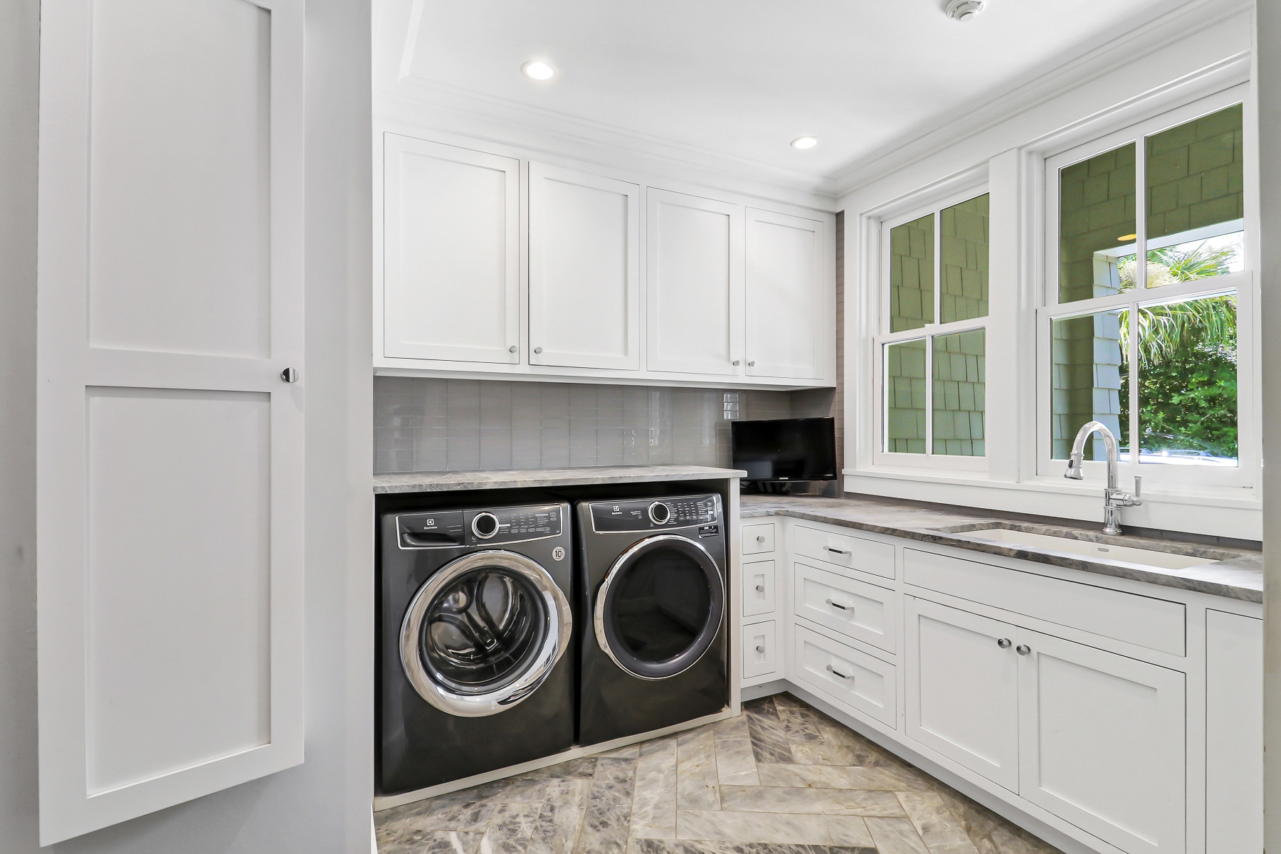  8 Anson Park Road E, Bluffton - 物件實景