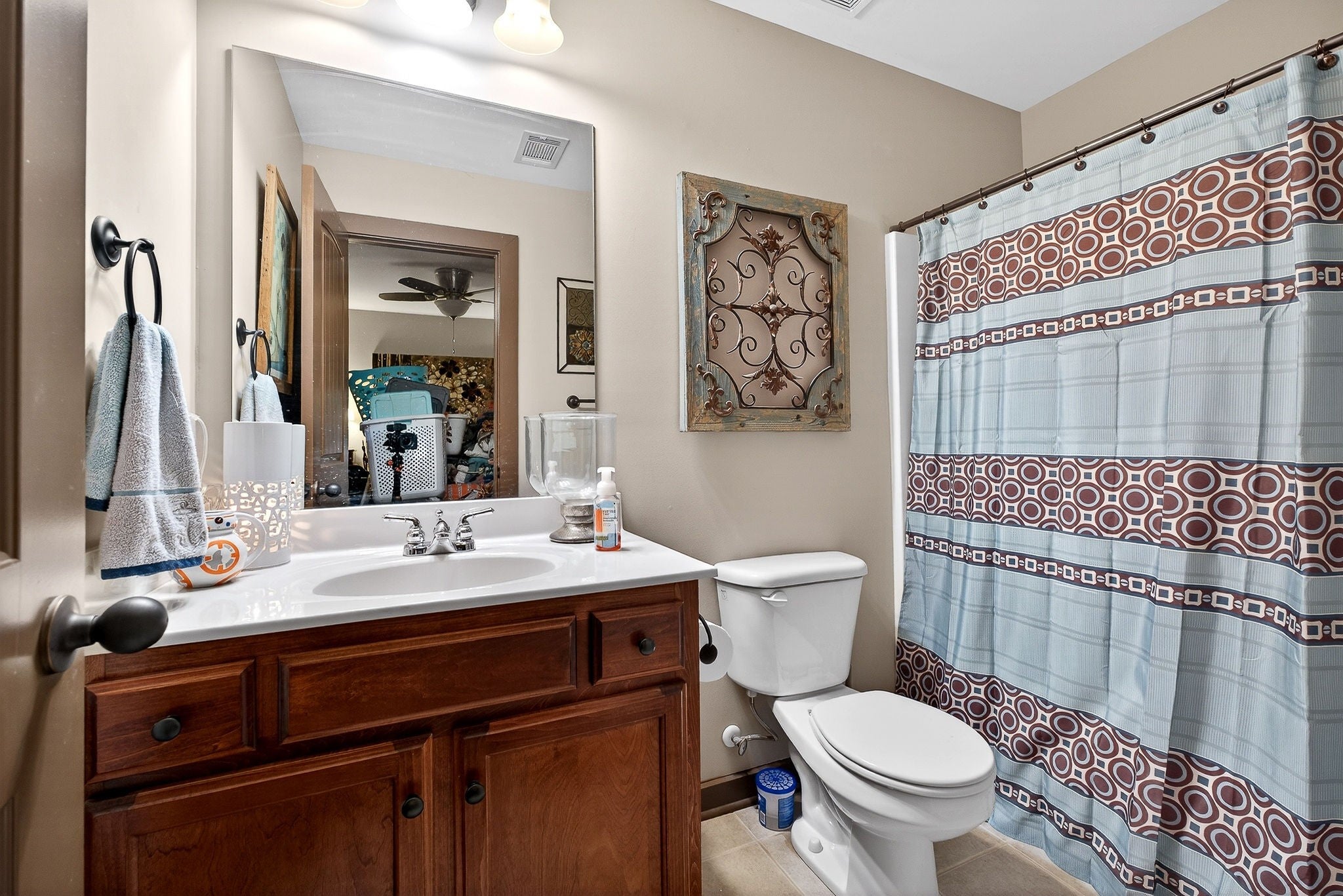 Smithville, Tennessee, 37166, United States, 4 Bedrooms Bedrooms, ,3 BathroomsBathrooms,Residential,For Sale,2008233